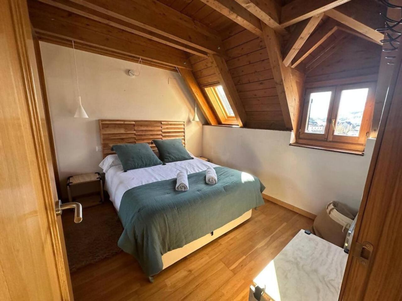 Caleydos Duplex Diseno Garaje Wifi Appartement Sallent de Gállego Buitenkant foto
